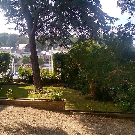 Appartement Sur Le Port, 105M Rez De Jardin Avec Parc Privatif