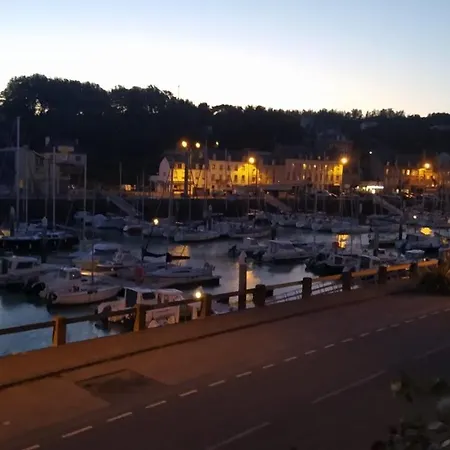 Appartement Sur Le Port, 105M Rez De Jardin Avec Parc Privatif