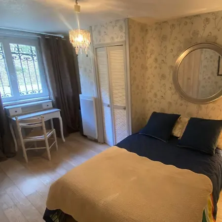 Appartement Appartement Sur Le Port, 105M Rez De Jardin Avec Parc Privatif